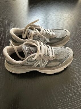 New Balance 990v6 sneakers size 37.5